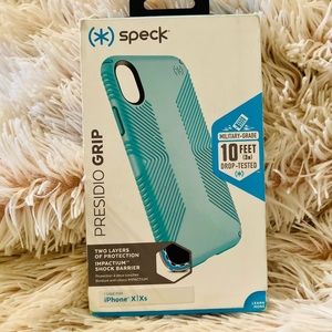 Teal Speck case for iPhone X or Xs